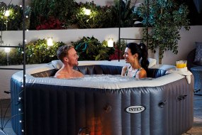 Bubbling Events Hot Tub Hire Profile 1