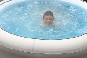 Bubble Tubs Hot Tub Hire Profile 1